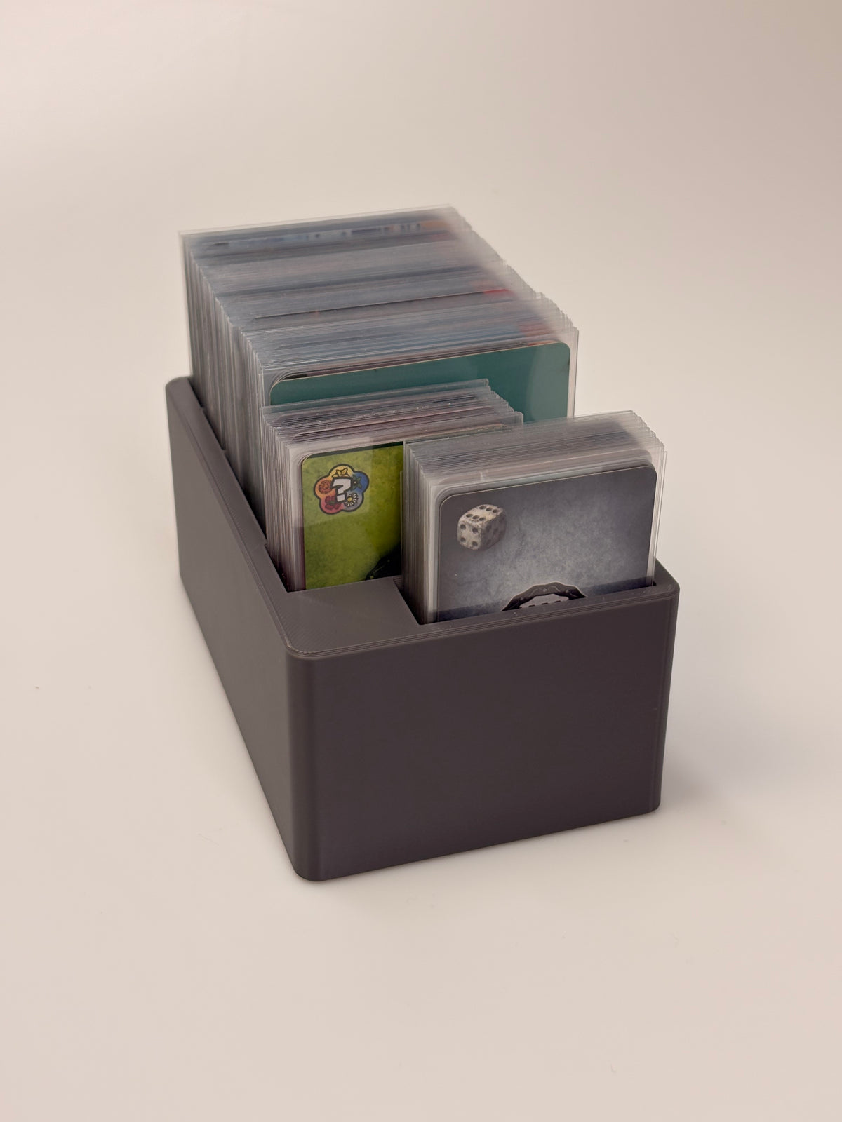 Promo 3D Printed Stand for Sleeved Cards [Spiel pickup]